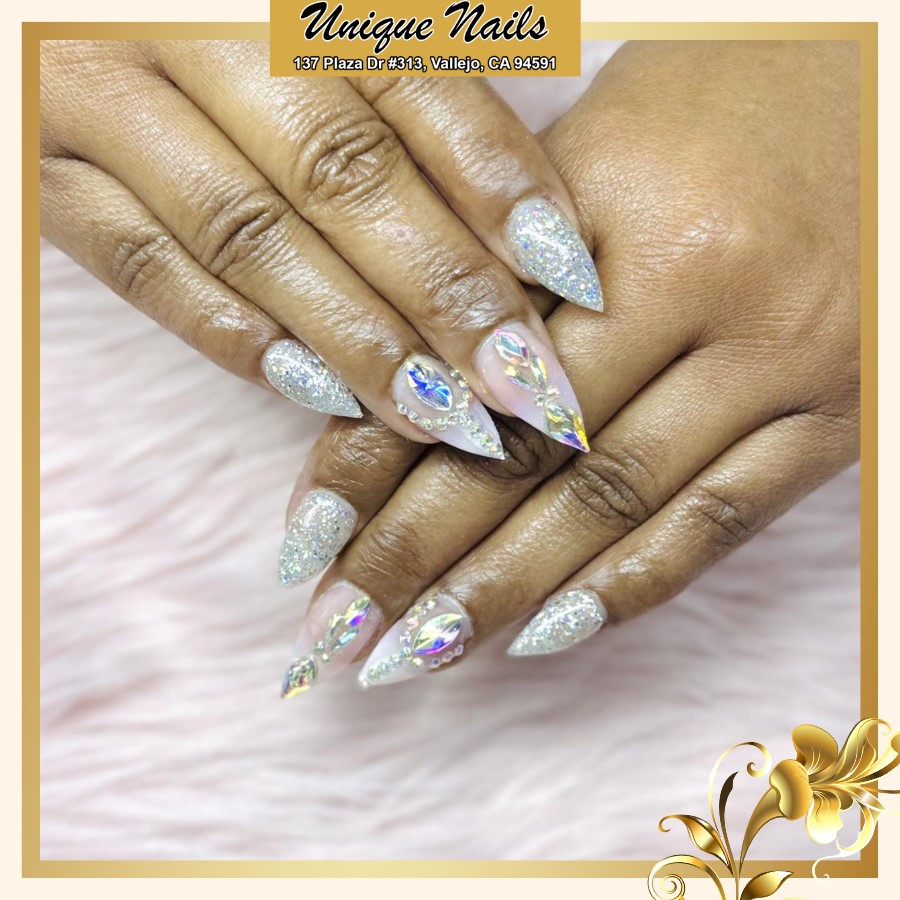 Romance lives in the little moments, and Valentine's nails turn every gesture into something special. 